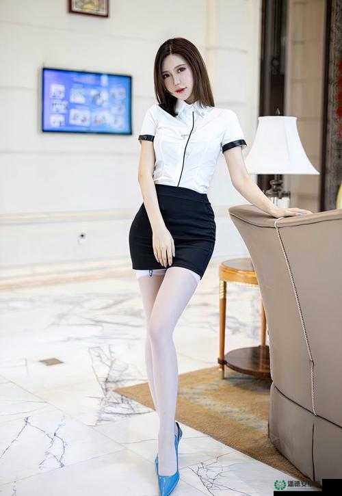 ：激情爆插：白丝美女的极致诱惑