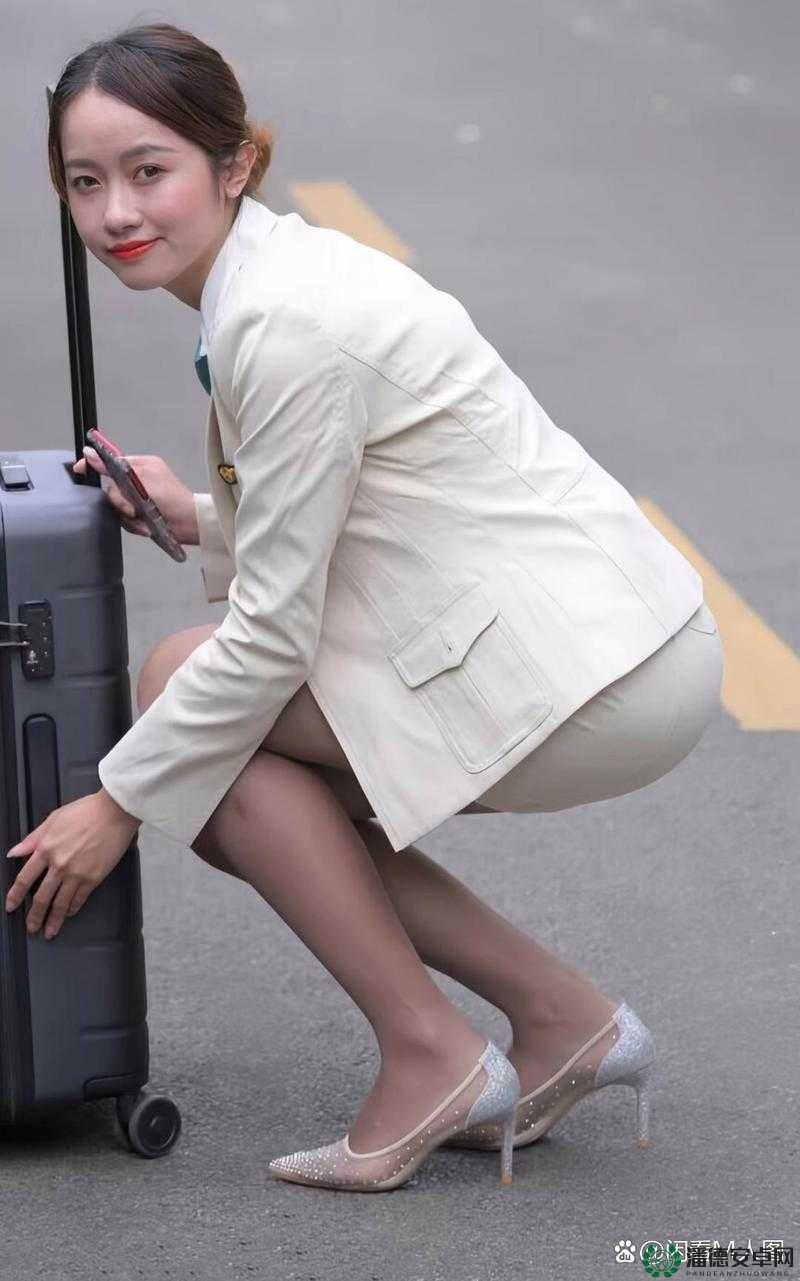 肉丝美女被操，场面十分香艳：霸道总裁的私密宠爱