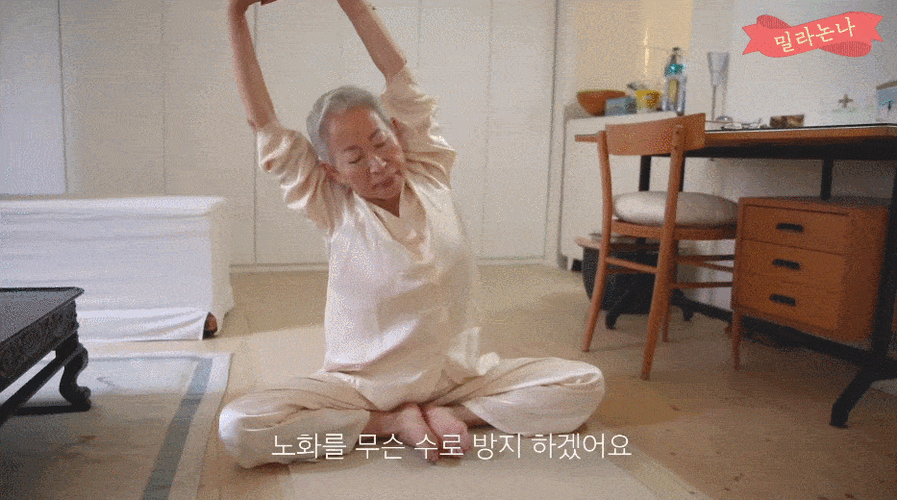 精疲力尽的老太婆在 69 岁还能 XXXXXX：令人惊叹的长寿与性能力之谜