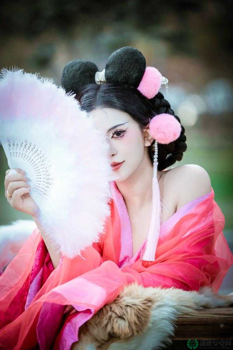 国产精品妲妃 99：演绎独特魅力与精彩故事