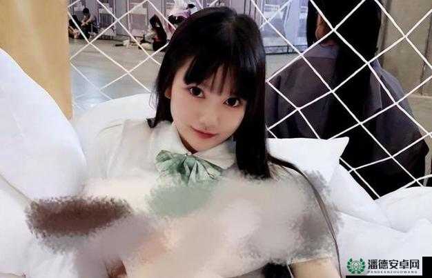 学生妹自扣爆奖：令人震惊的私密行为