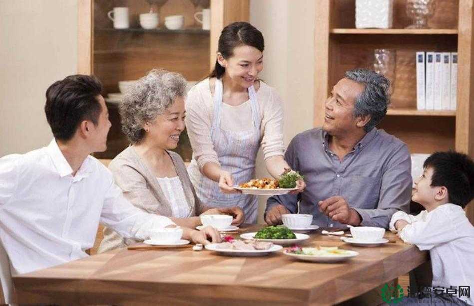 父母儿女一家换着日：共享天伦之乐的温馨日常