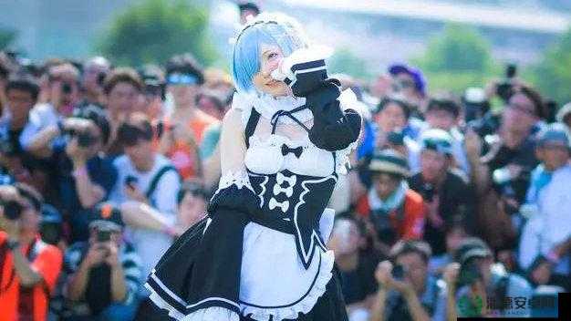 国产福利姬自拍锅锅酱：美丽与欲望的交织