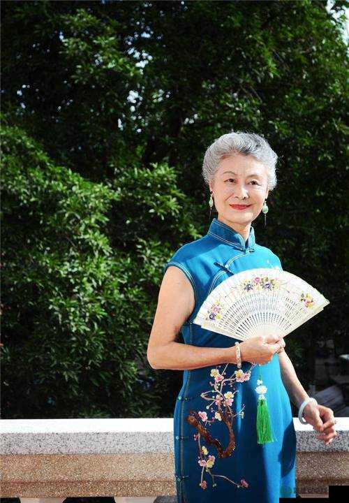 探索中国老太婆gramytrub的独特魅力：传统与现代的完美融合故事