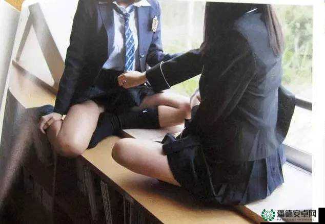 男生掀女生裙子无内裤，这样做对吗？